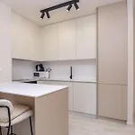 Beachfront With Private Garage And Amazing Balcony With Seaview Διαμέρισμα