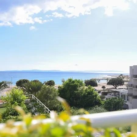 Beachfront With Private Garage And Amazing Balcony With Seaview Σπλιτ