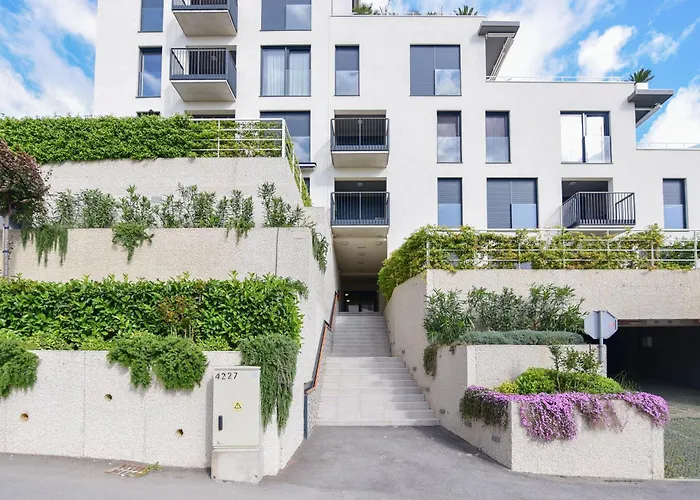 Beachfront With Private Garage And Amazing Balcony With Seaview Apartamento