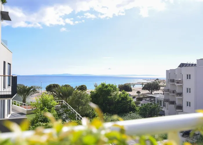 Beachfront With Private Garage And Amazing Balcony With Seaview 스플리트