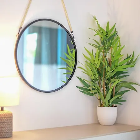 Appartement Beachfront With Private Garage And Amazing Balcony With Seaview
